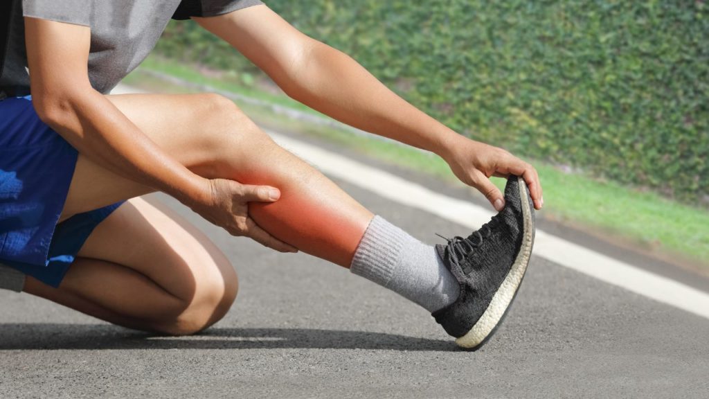 Câimbras Musculares: Estratégias práticas para tratamento e a jornada para o bem-estar.